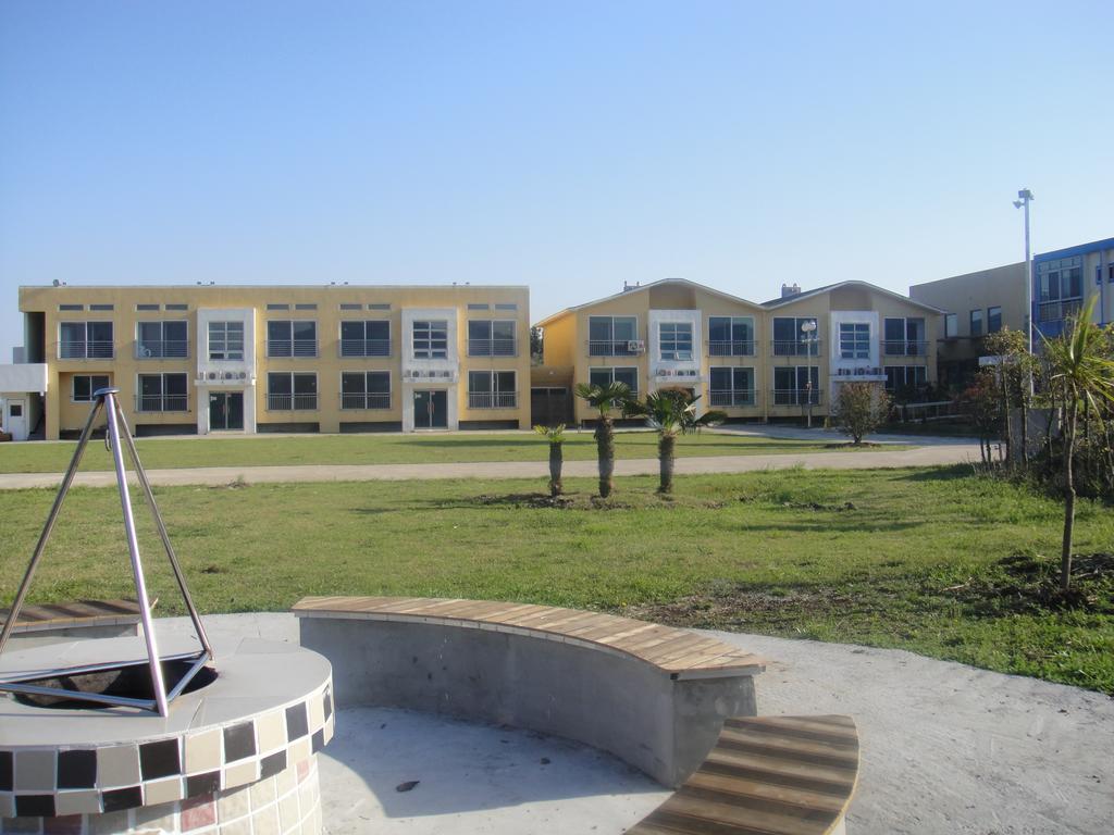 Geomunoreum Hostel Jeju Exteriör bild