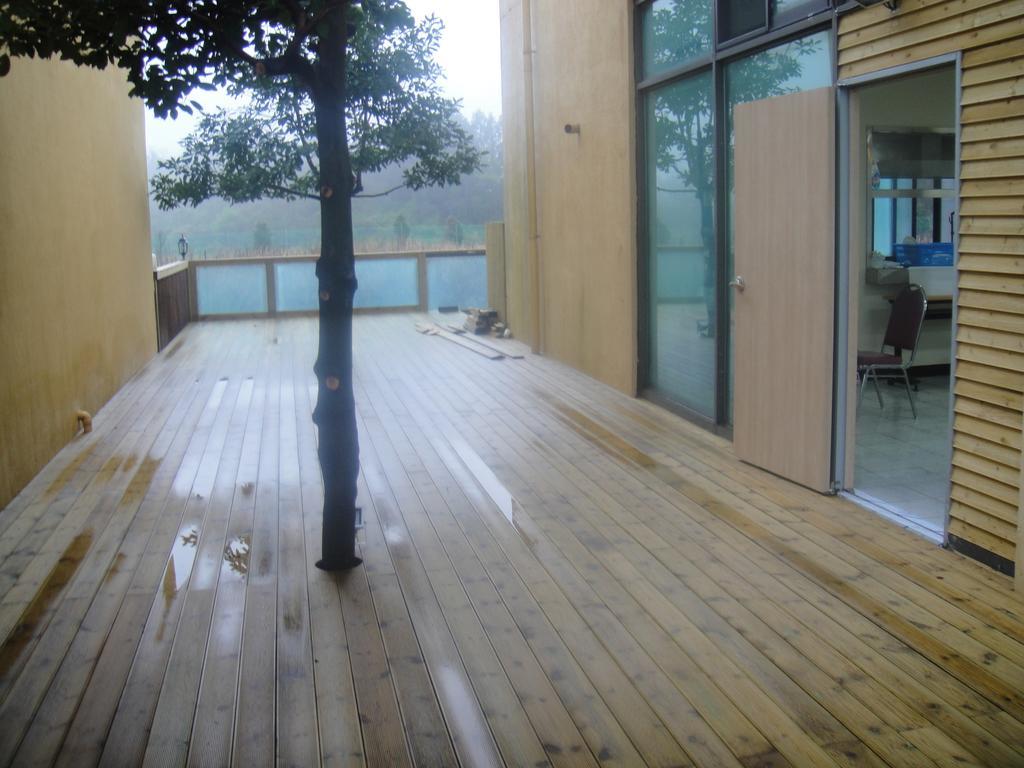 Geomunoreum Hostel Jeju Exteriör bild