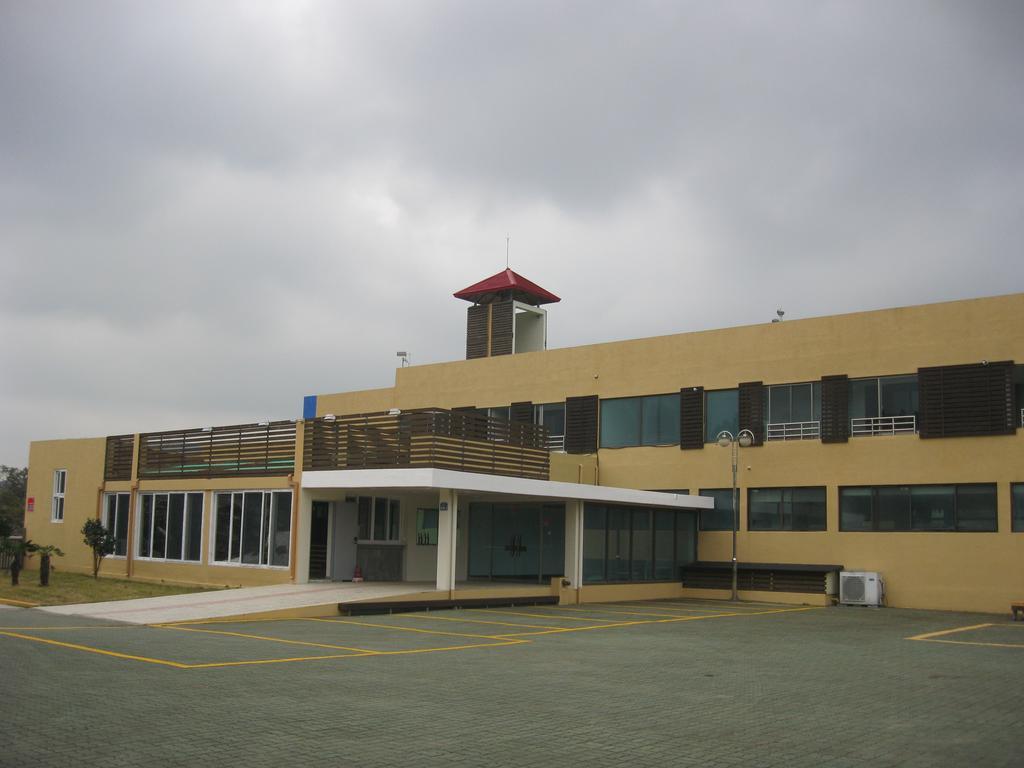 Geomunoreum Hostel Jeju Exteriör bild